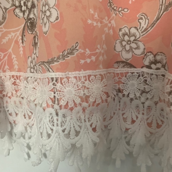 Women’s Southern Lady Pullover Top Size Small - Picture 4 of 4